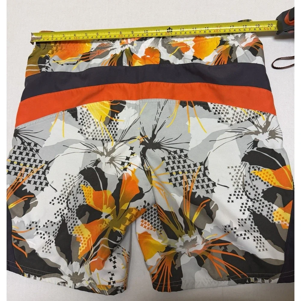 Nike swimwear swim‎ trunks shorts, orange grey unique pattern, men's medium